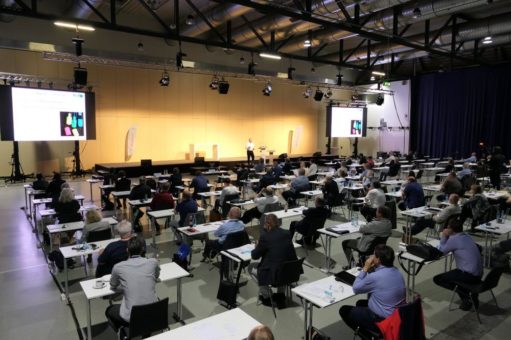 Mut wird belohnt: Gelungene Präsenzdurchführung der EIPOS-Sachverständigentage 2021
