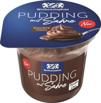 Pudding mit Sahne