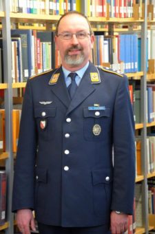 Militär. Schrift. Steller. – Fontane, die bewaffnete Macht und die zeitgenössischen Kriege