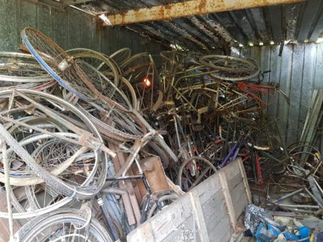 Schrottabholung durch Schrotthändler oder Containerdienst in Unna