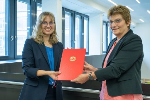 Dr. Sabine Lins neue Professorin für Pflegewissenschaft