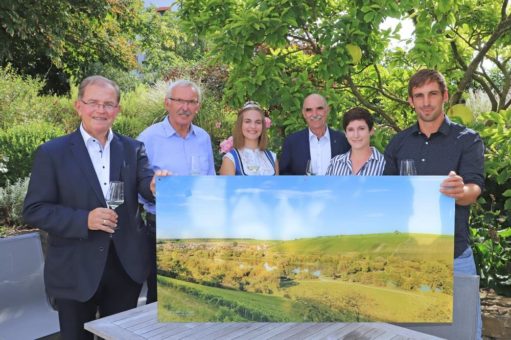 Ehrenpreis des Bezirks Unterfranken geht an das Weingut Dereser in Stammheim
