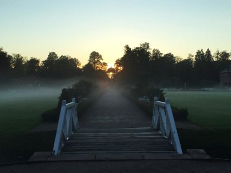 „Dunkel war’s…“. Mondscheinführung durch den Schlossgarten