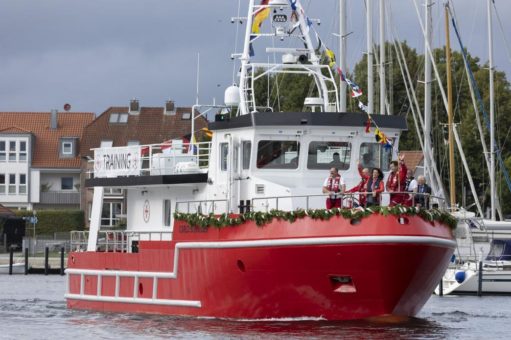 Vom „Traumschiff“ zum Trainingsschiff: Schauspielerin Barbara Wussow tauft Neubau der Seenotretter zur Aus- und Fortbildung