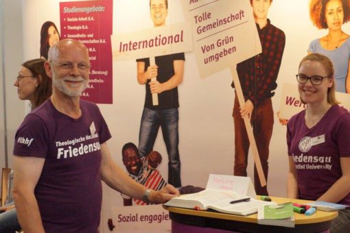 Hochschule Friedensau mit Neuausrichtung des Bachelor-Studiengangs Theologie