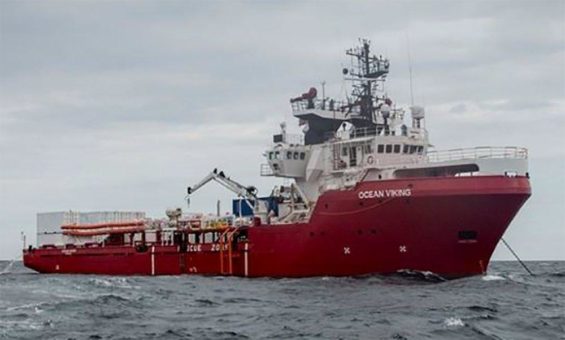 ADRA bei Seenotrettung mit im Boot