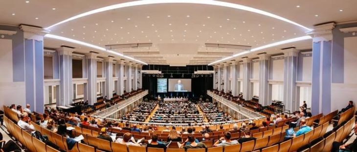 Der Religionsfreiheit und dem Recht auf Asyl verpflichtet