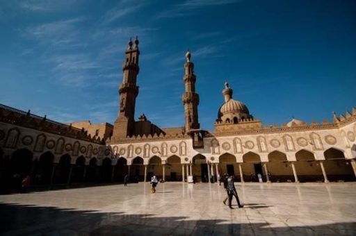 Ägypten: Imam der Al Azhar-Universität nimmt an Einweihung der neuen Kathedrale in Kairo teil