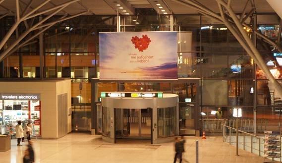 „Liebeskampagne“ am Stuttgarter Flughafen