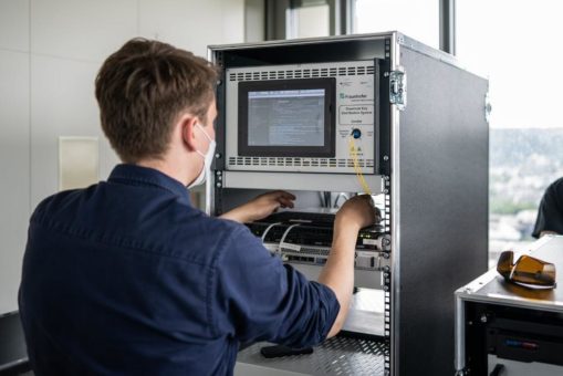 Erste quantengesicherte Videokonferenz zwischen zwei Bundesbehörden