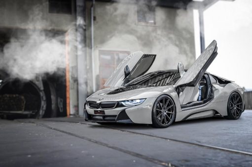 Veredelter Hybrid-Sportwagen: BMW i8 Coupé auf Flow Forming-Rädern