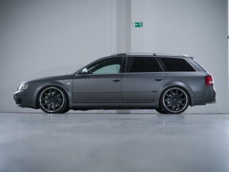 Cor.Speed Sports Wheels Europe:  Ingolstädter Power-Kombi auf DeVille Inox-Leichtmetallfelgen