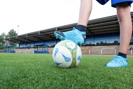 Bochumer Skyline auf dem Fußballplatz