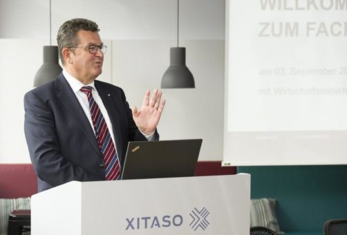 Fachgespräch bei XITASO: Expertenrunde mit Bayerischem Wirtschaftsminister diskutiert Digitalisierung in der Region