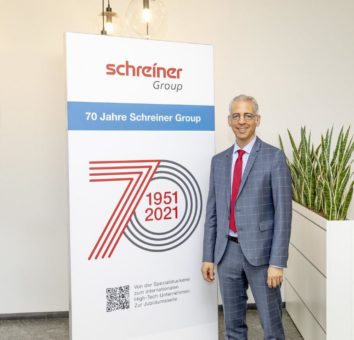 Vom Garagenbetrieb zum Hightech-Unternehmen: Schreiner Group feiert 70-jähriges Jubiläum