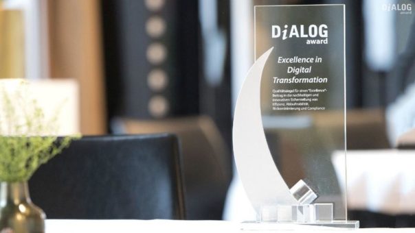 HUBTEX Maschinenbau GmbH & Co. KG gewinnt DiALOG-Award 2021 „Excellence in Digital Transformation“