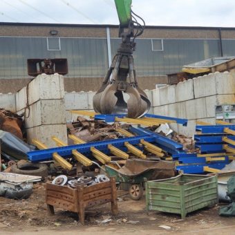 Schrotthändler in Bochum: Kostenlose Schrott und Metallentsorgung