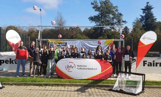 Mädchenfußball etablieren: AOK-Treff FußballGirls beim SV Sattelbach