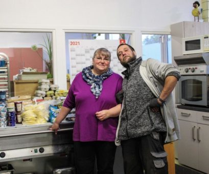 Warme Mahlzeit für sozial Benachteiligte in Duisburg