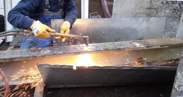 Schrotthändler in Düsseldorf ​holt ihren Schrott und Metall ab