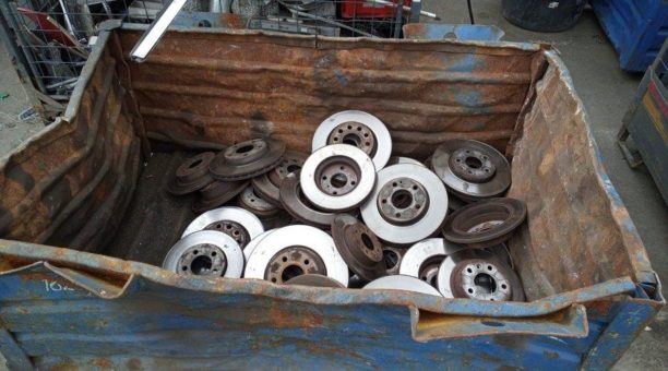 Das Abholen von Schrott ist jetzt so bequem wie noch nie – im Krefeld und gesamten Gebiet von NRW