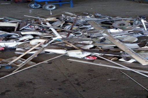 Entsorgung von Metalle und Schrott aller Art durch Schrottabholung Siegen