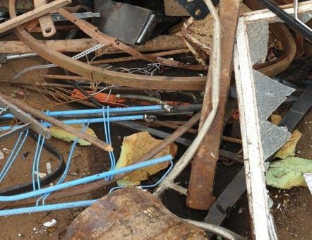 Schrotthändler in Neuss bietet Ihnen als Fachmann  Altmetall loswerden