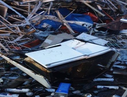 schrotthändler Mönchengladbach zum Schrott Ankauf zu unterbreiten