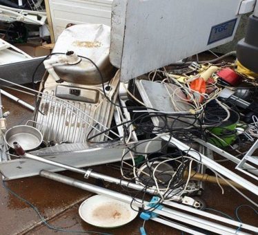 Mobile Schrotthändler Krefeld fahren zum Kunden, verladen den Schrott und übernehmen den Abtransport