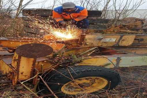 Altmetallschrott loszuwerden durch & professionelle Demontage der Schrottabholung Düsseldorf
