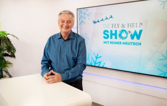 Johnny Logan feiert Weihnachten in der Fly & Help Show