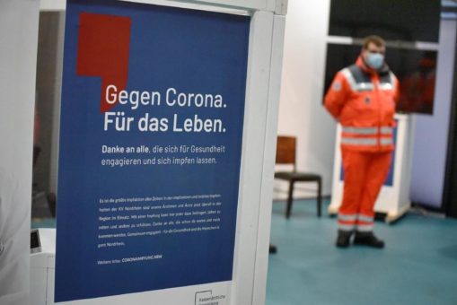 DRK-Düsseldorf betreut Impfzentrum in der Arena