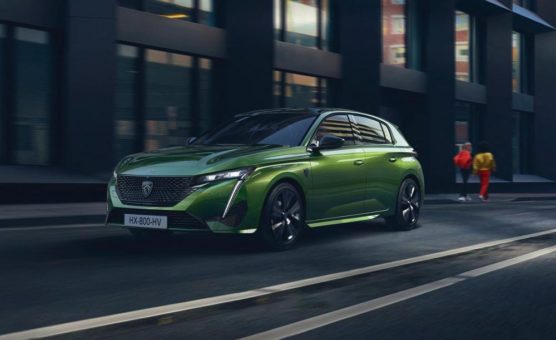 PEUGEOT Ecosystem: Komplettservice für den sicheren Start in die E-Mobilität