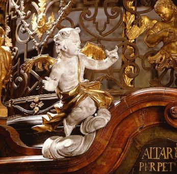 Engel und Putten in der Rastatter Hofkirche: Adventgruß aus dem Residenzschloss