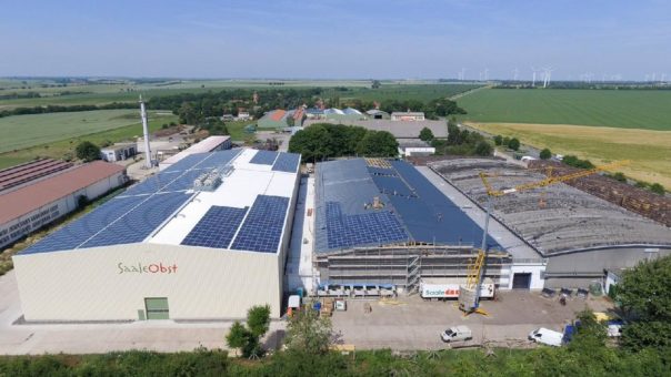 Solarstrom vom Obstbauer: Saale Obst saniert Lagerhalle mit dachintegrierter Photovoltaikanlage von BELECTRIC