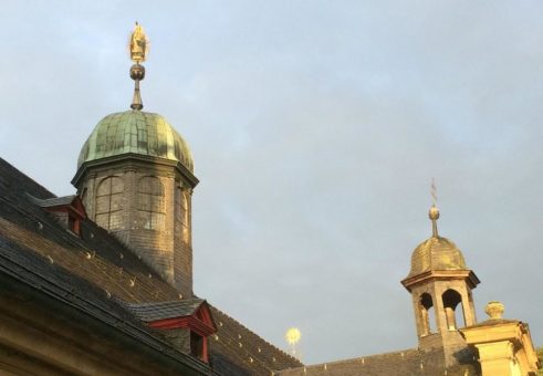 1. Januar:  das Hochfest der Gottesmutter Maria als Mariengedenktag