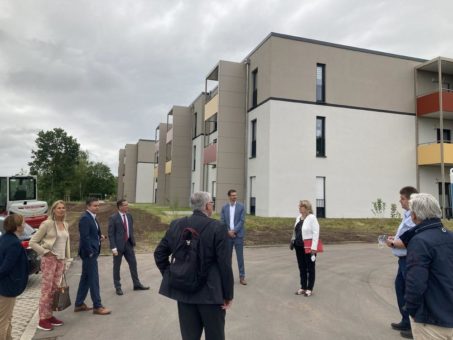 Zukunftsweisende Pionierarbeit – GdW-Vertreter besuchen Projekte der Städtischen Wohnungsbaugesellschaft mbH Nordhausen