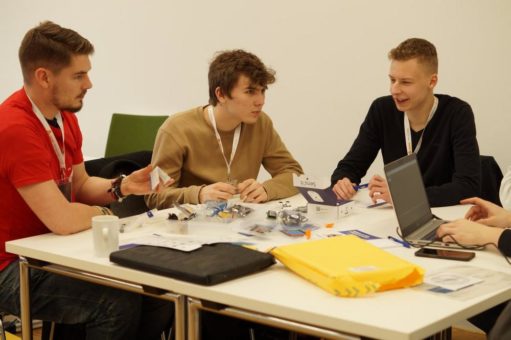 Hackaburg School: Spielerisches Coden am Wochenende in der TechBase