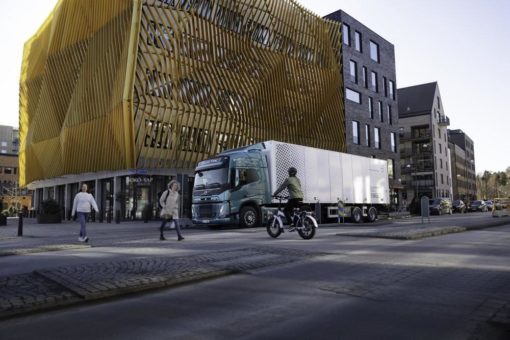 Für mehr Sicherheit – Volvo Trucks stattet elektrische Lkw mit speziellen akustischen Signalen aus