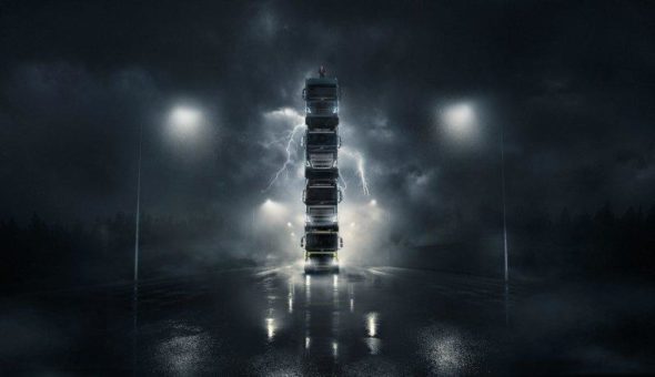 Volvo bringt vier neue Lkw auf den Markt und stapelt sie in einem spektakulären Film übereinander – mit dem Präsidenten ganz oben