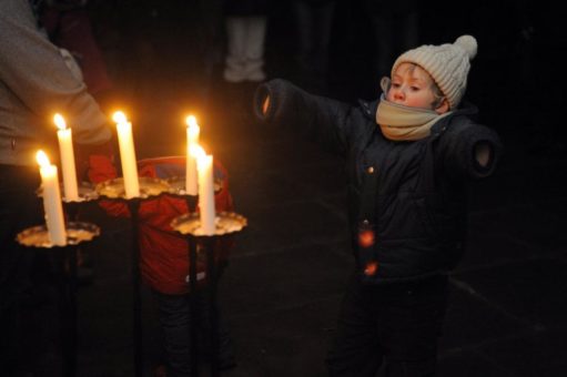 Bei „Kerzenschein und Glühwein“ das Kloster erleben
