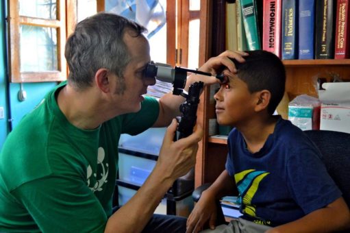 Karlsruher Chefarzt wieder für nph in Honduras