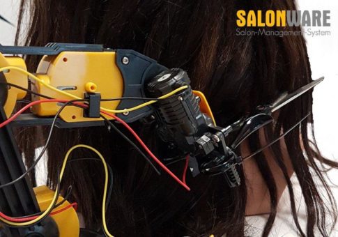 Werden uns bald Roboter die Haare schneiden?