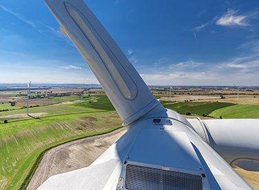 VSB und Mercedes-Benz schließen langfristigen Windstromliefervertrag