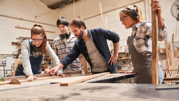 Wie gewinne ich junge Menschen für eine Ausbildung im Handwerk?
