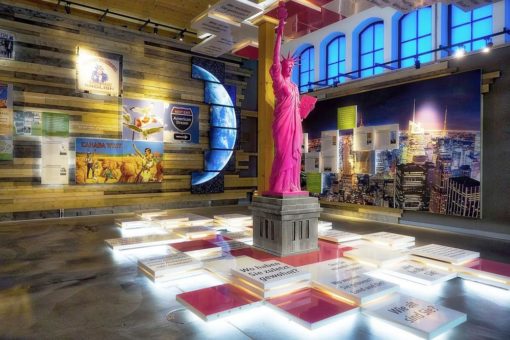 Sonderausstellung „Fremde im eigenen Land!?“ im Auswanderermuseum BallinStadt eröffnet