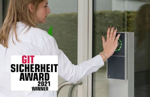 PCS gewinnt den GIT Sicherheitsaward 2021 für das biometrische Zutrittsterminal INTUS 1600PS-II