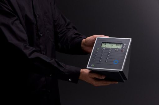 Neuauflage des Klassikers INTUS 5300: das Terminal INTUS 5320 ist auch für Zeiterfassung in der Cloud geeignet