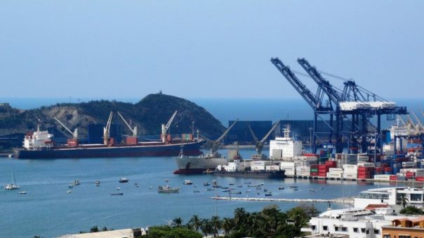 50 Containerhäfen weltweit: IDENTEC SOLUTIONS installiert Reefer Runner in Saudi Arabien