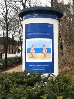 Zum Lachen an den Strand